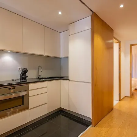 Modern 2-bedroom Near Cathedral Apartamento